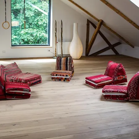 Noret - Mansion With 5 Bedrooms Holiday home Humble